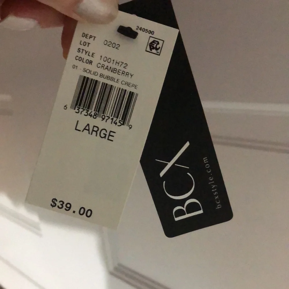 Gorgeous NWT BCX Wine Blouse with Ruffle and Slight Peplum - Picture 6 of 6